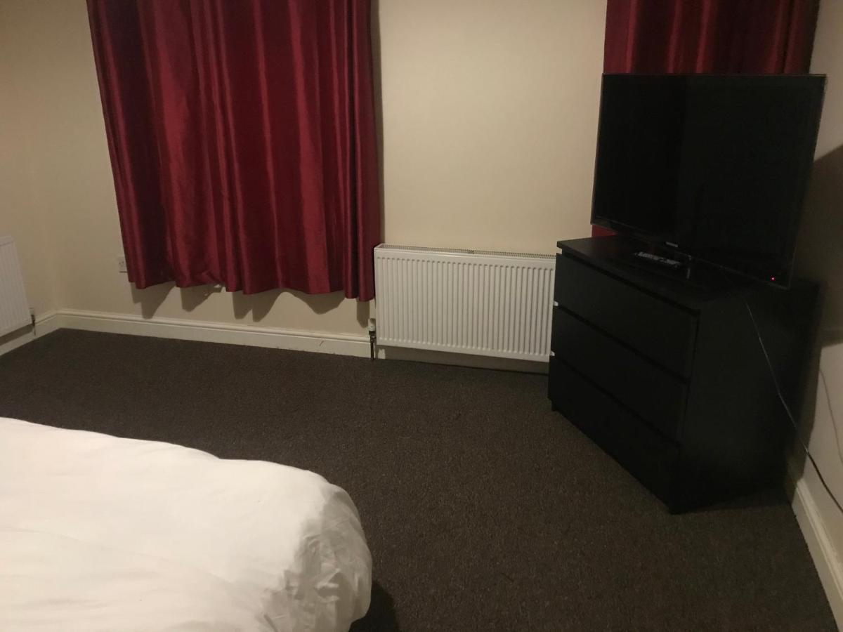 New Cross House Daire Wolverhampton Dış mekan fotoğraf